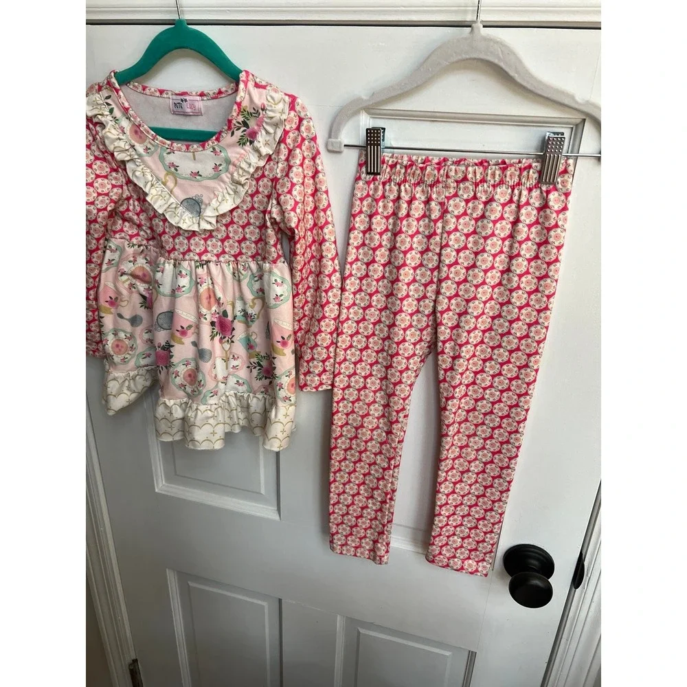 Pete & Lucy Tea Party Pant Set!! Girls size‎ 3T